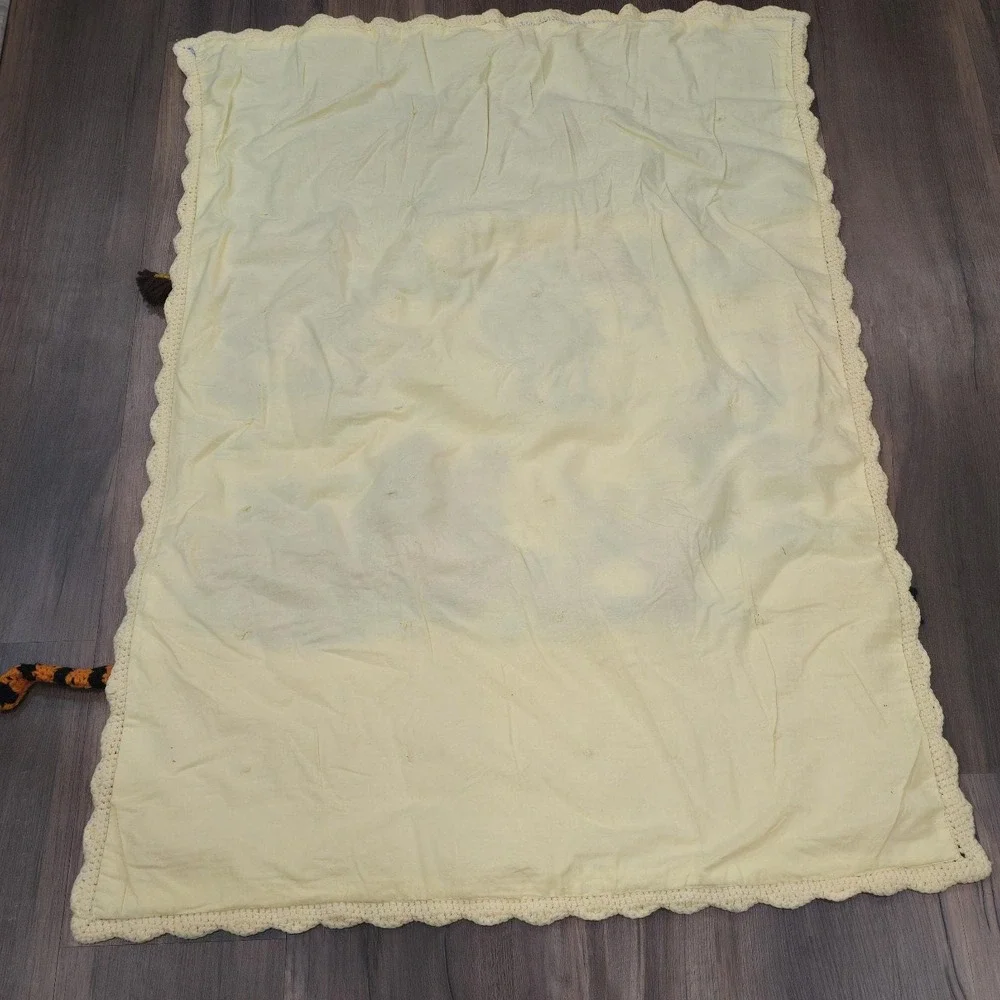 Yellow Knit‎ Vintage Handmade Baby Nursery 3D Tails Animal Throw Blanket 47x36